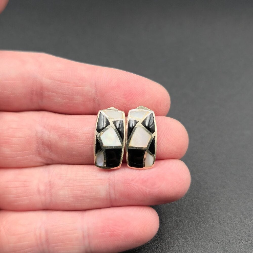 Sterling Silver White Shell And Onyx Inlay Dangle Earrings A6227